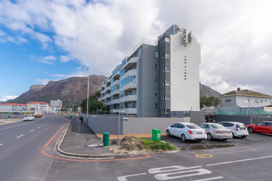 To Let 3 Bedroom Property for Rent in Muizenberg Western Cape